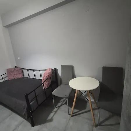 Όμορφο Στούντιο Στο Κέντρο Της Κοζάνης